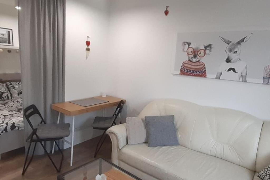 Lemuria Apartament Szkolna Centrum เลกนิตซา ภายนอก รูปภาพ